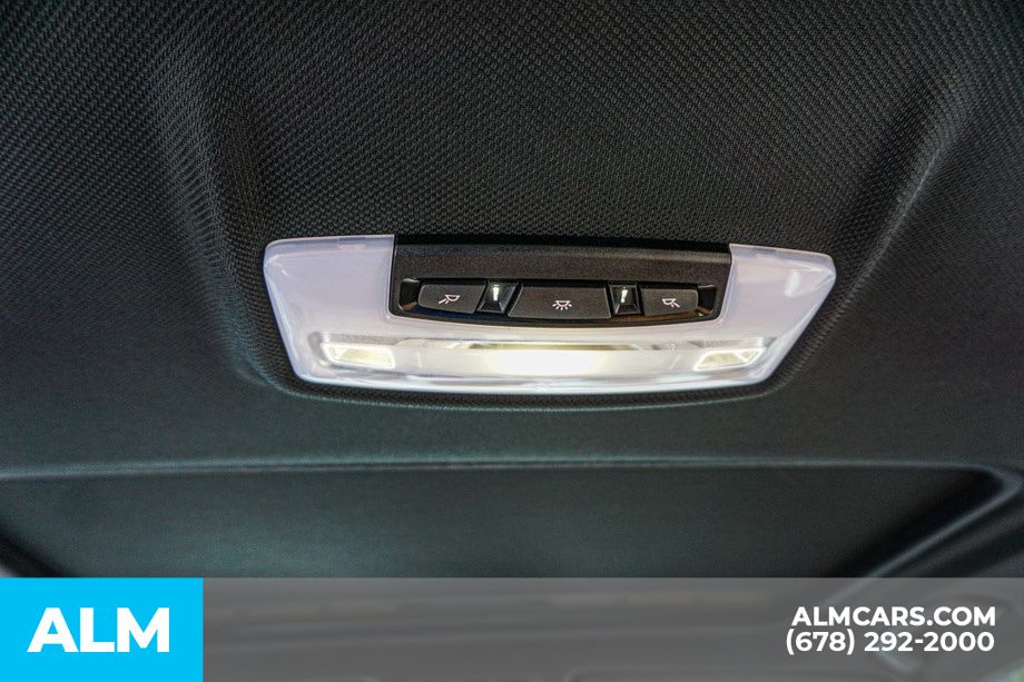 Used 2018 White BMW 330i image 32
