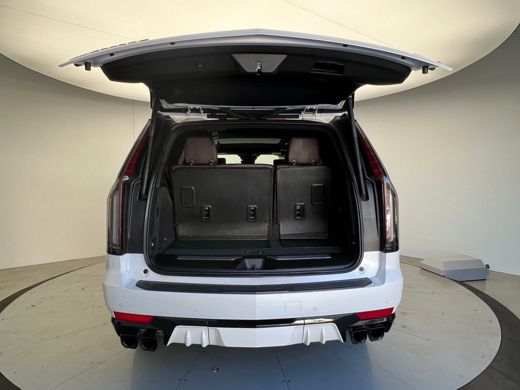 Thumbnail: 2023 Cadillac Escalade - 5