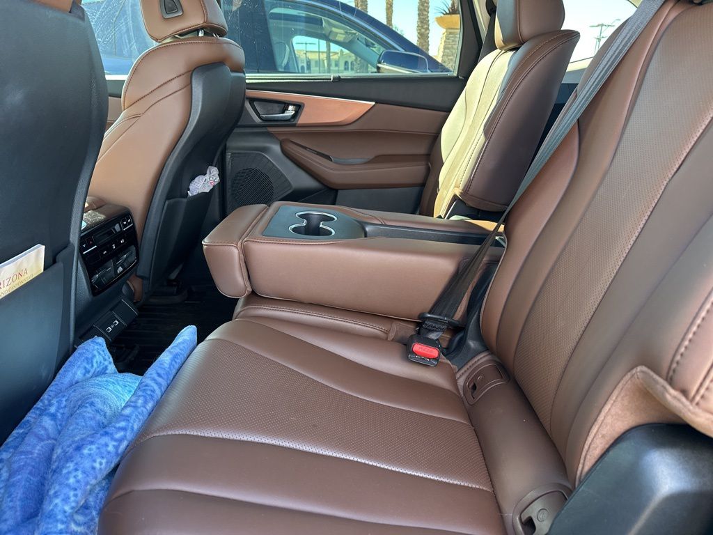 Thumbnail: 2023 Acura MDX - 6