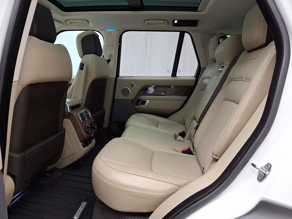 2020 Land Rover Range Rover HSE 10