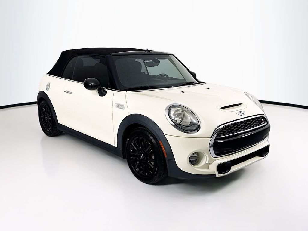 Thumbnail: 2017 MINI Cooper - 11