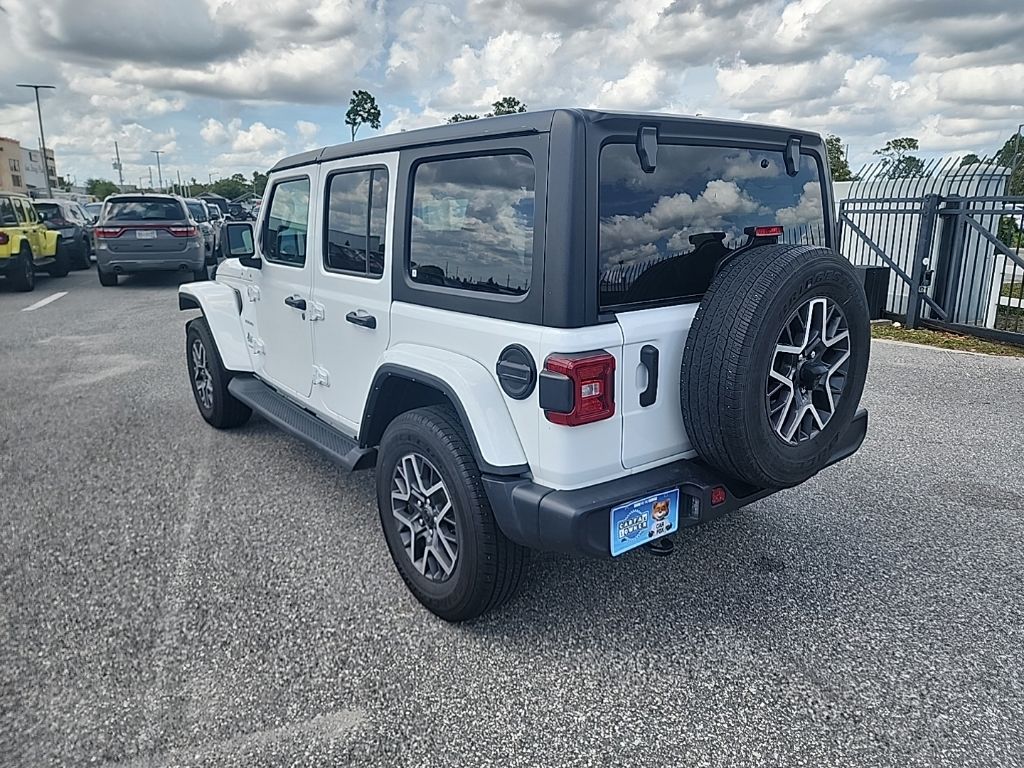 2024 White Jeep Wrangler Sahara 4X4 SUV
