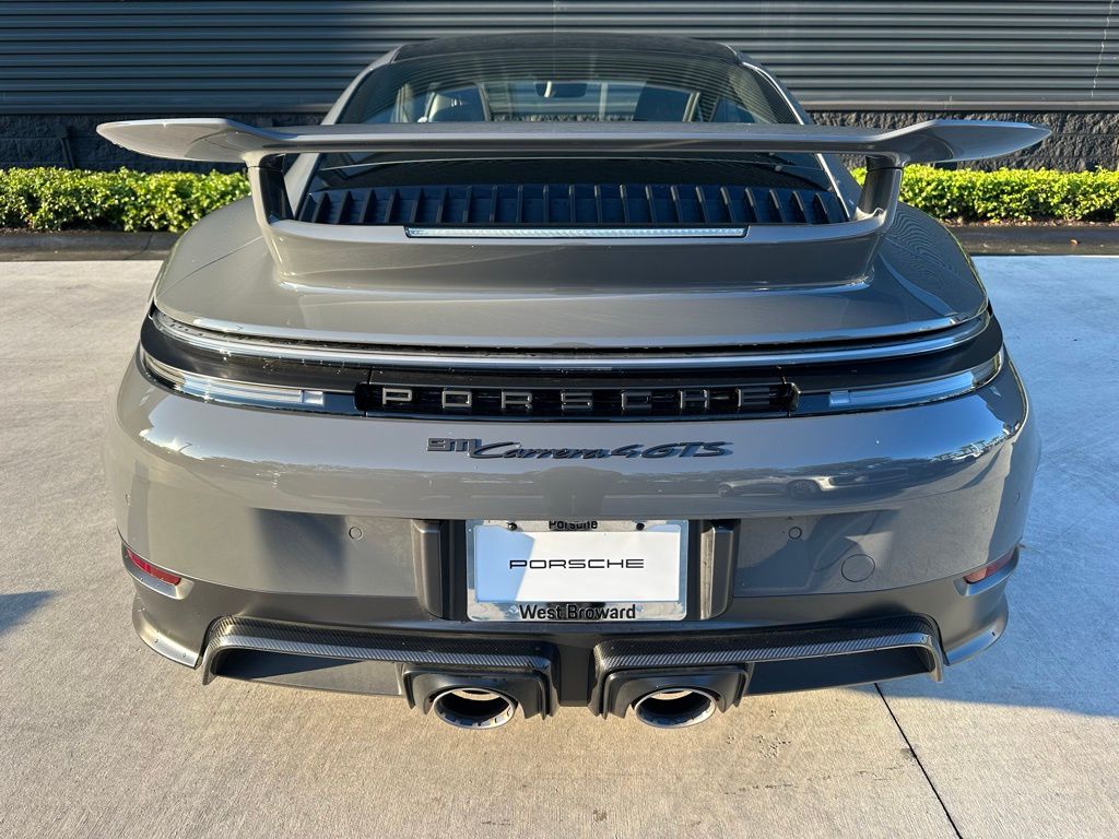 Thumbnail: 2025 Porsche 911 - 12