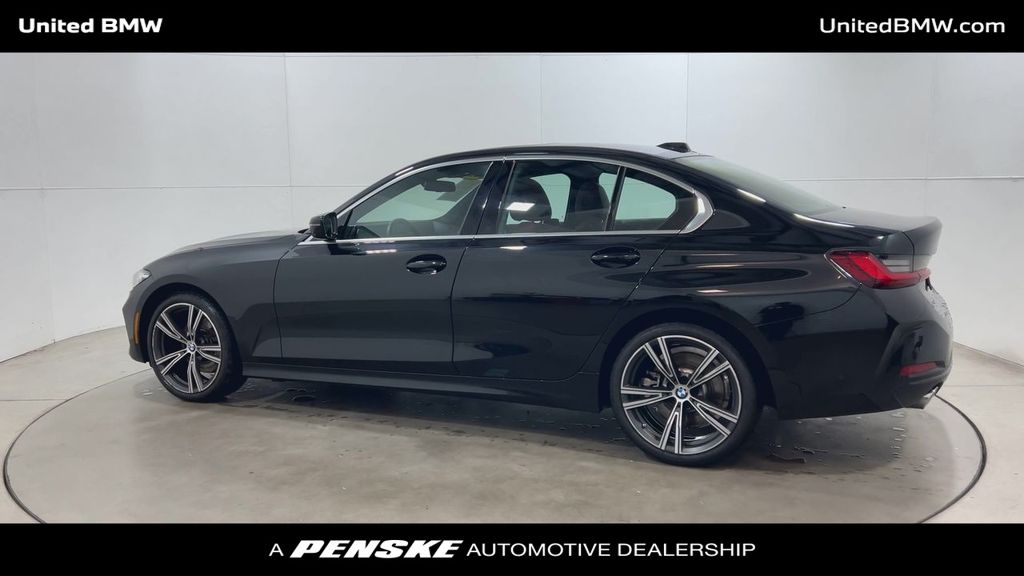 Thumbnail: 2024 BMW 3 Series - 6
