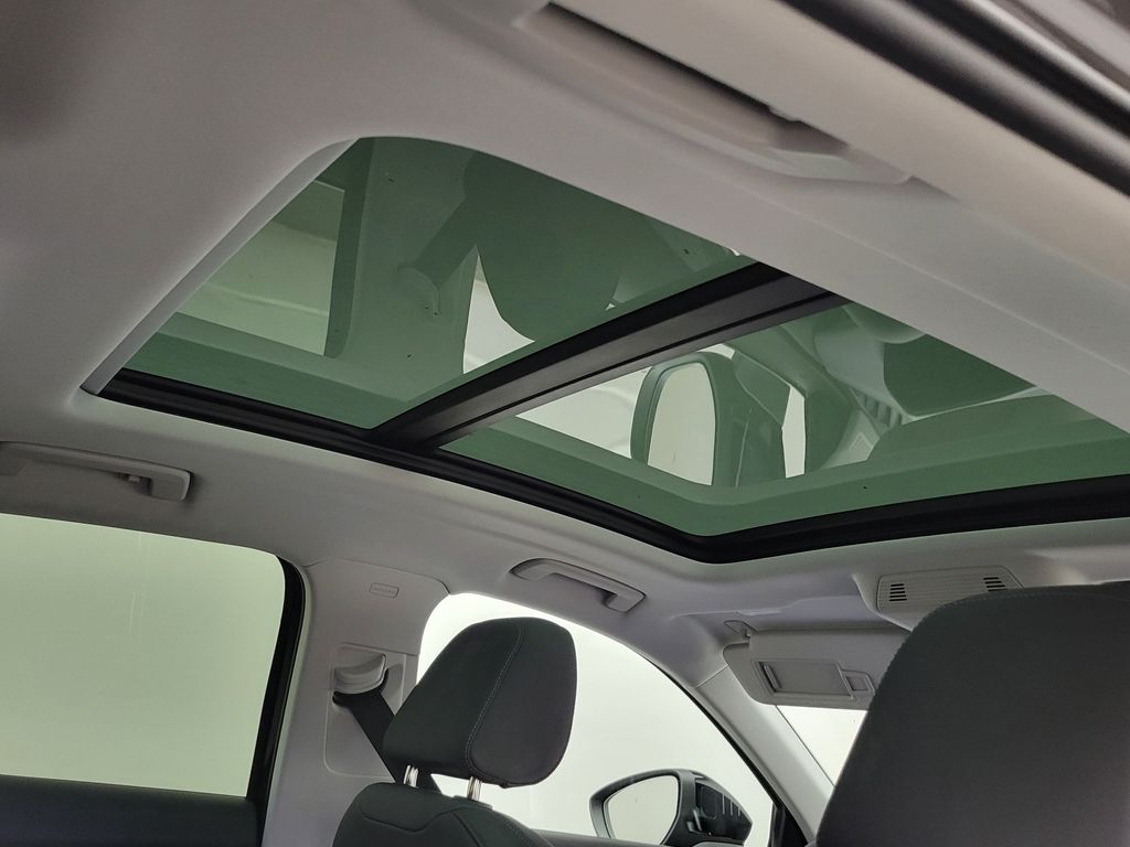 Thumbnail: 2026 Audi Q3 - 19