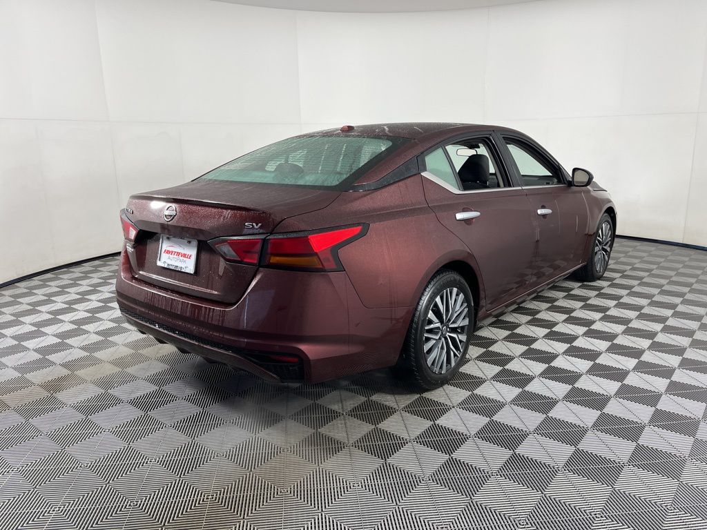 Thumbnail: 2024 Nissan Altima - 14