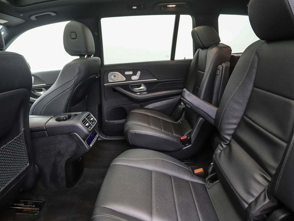 Thumbnail: 2021 Mercedes-Benz GLS - 22