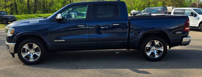 Used 2022 Blue Ram Laramie image 9