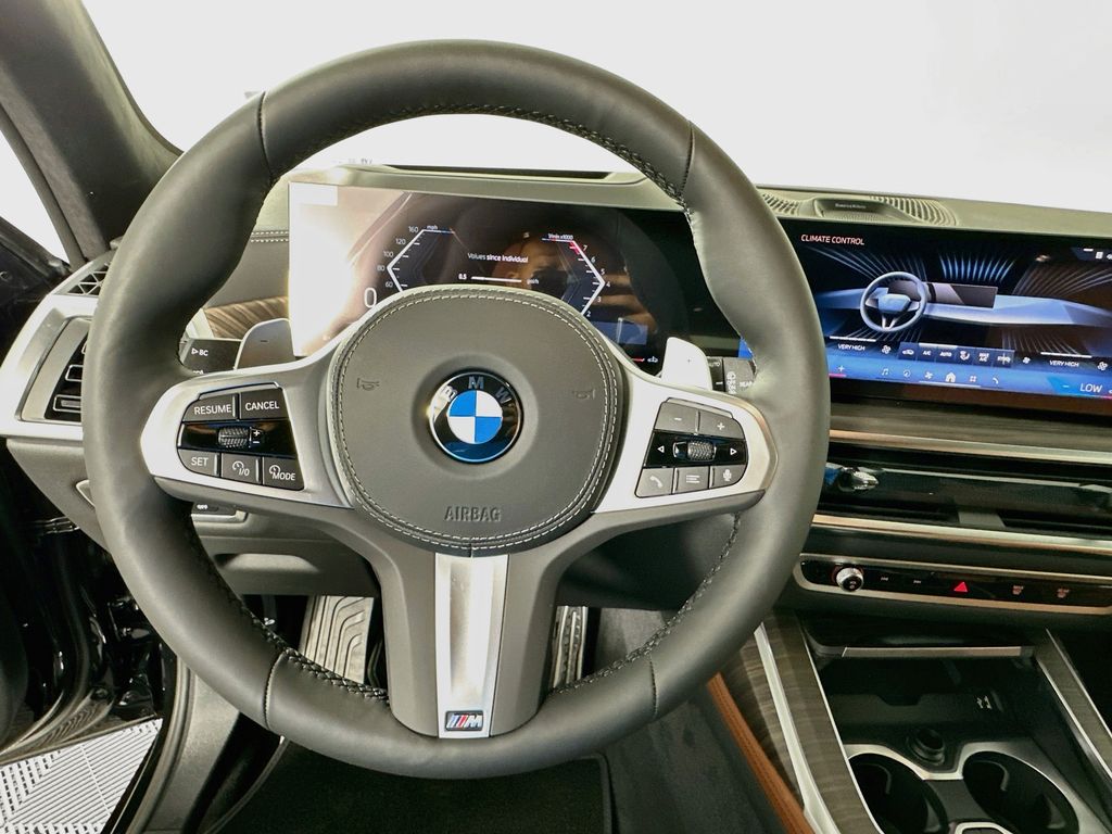 Thumbnail: 2027 BMW X7 - 10