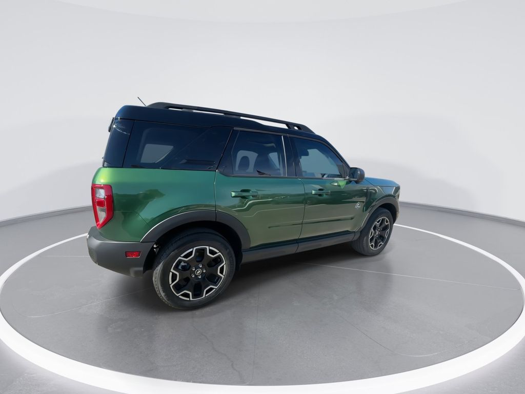 New 2025 Eruption Green Metallic Ford Outer Banks® image 8