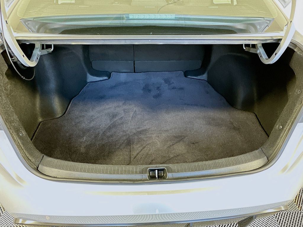 Thumbnail: 2024 Toyota Corolla - 25