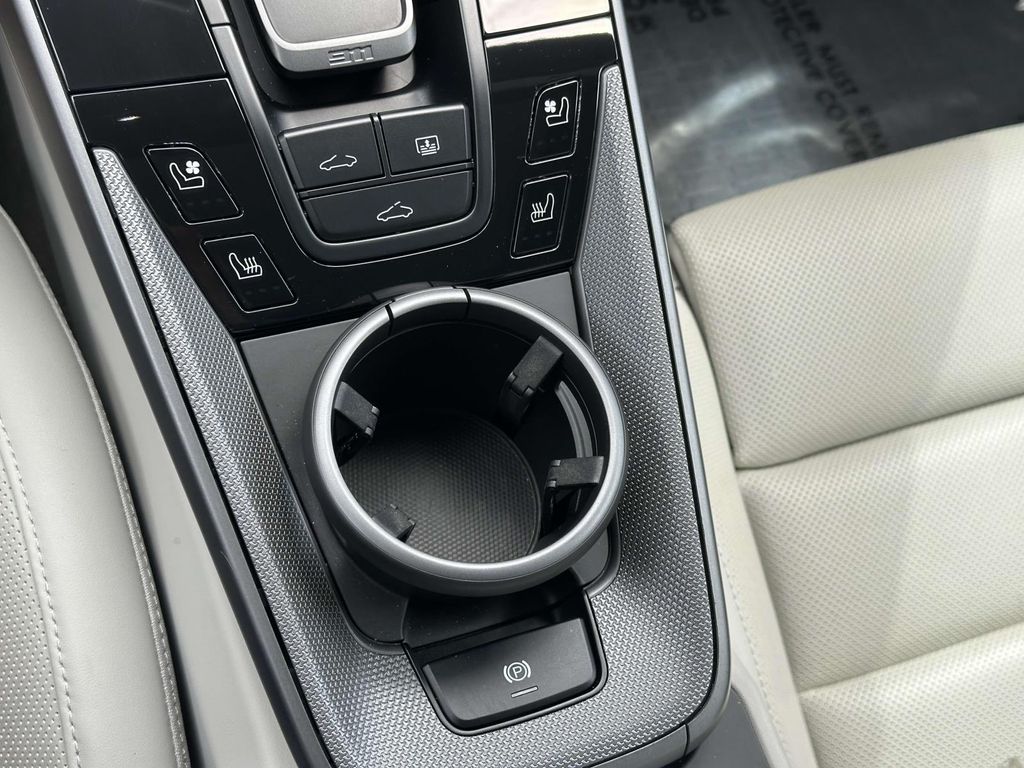 2021 Porsche 911 Carrera 18