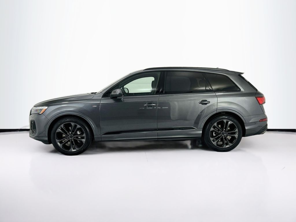 Thumbnail: 2026 Audi Q7 - 8