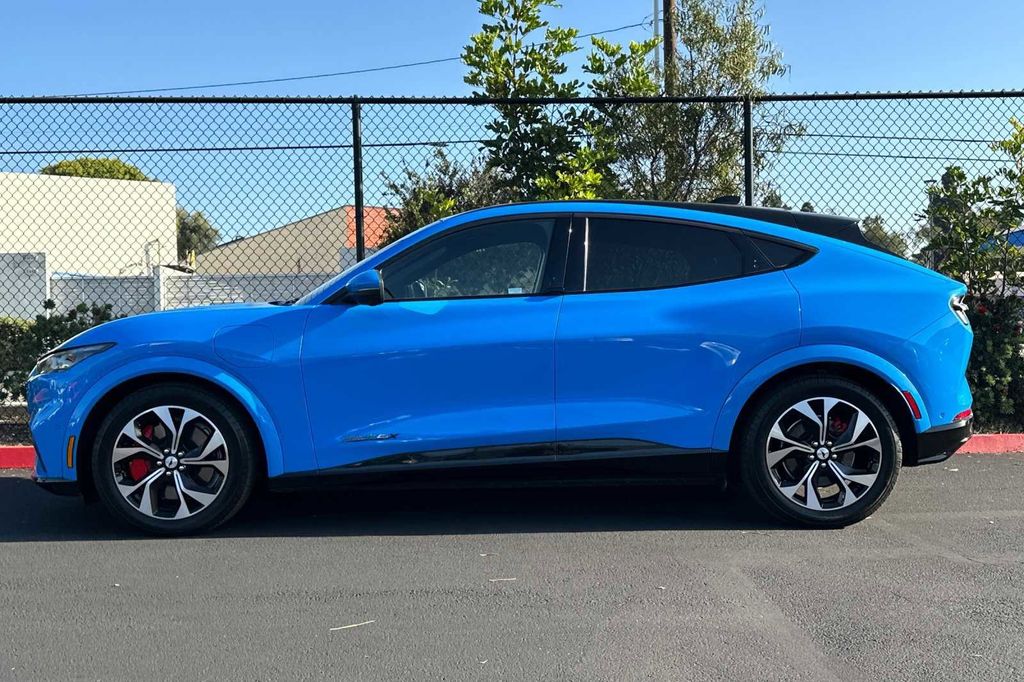 2021 Ford Mustang Mach-E Premium 9