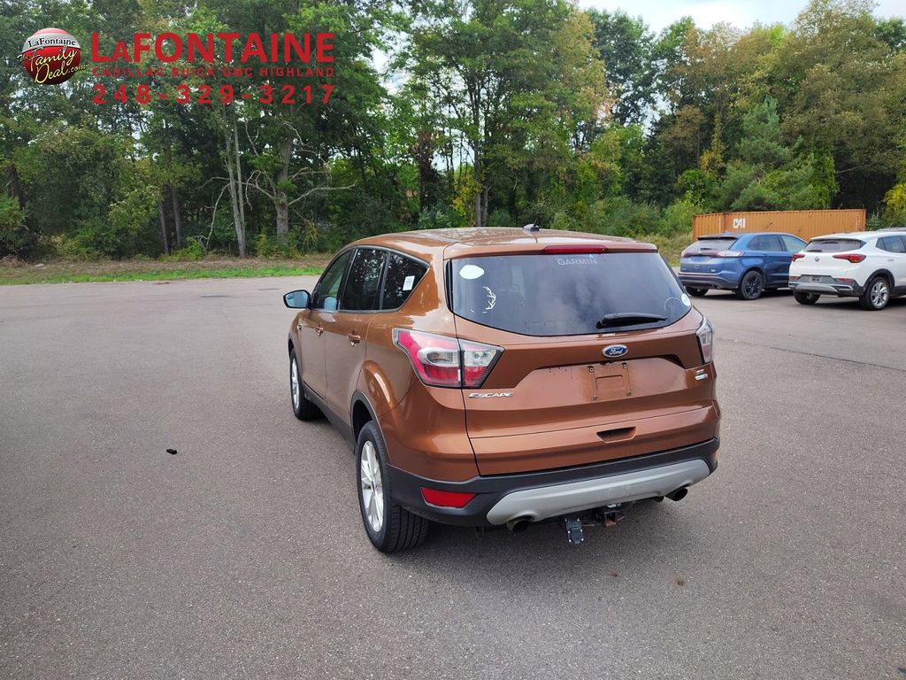 2017 Ford Escape SE 39