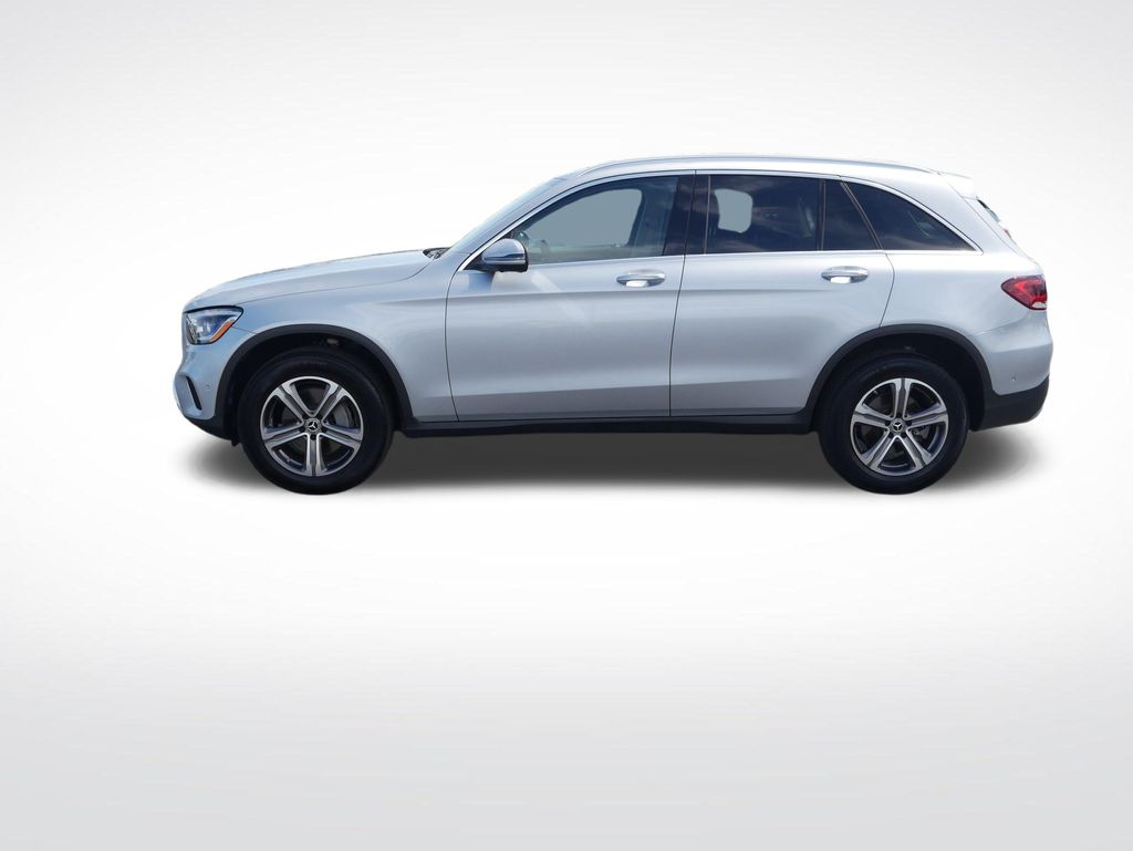 Thumbnail: 2022 Mercedes-Benz GLC - 2