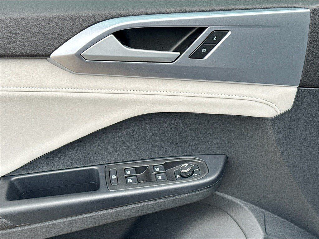2025 Volkswagen Taos 1.5T SE Gray at Shottenkirk Kia Fort Bend