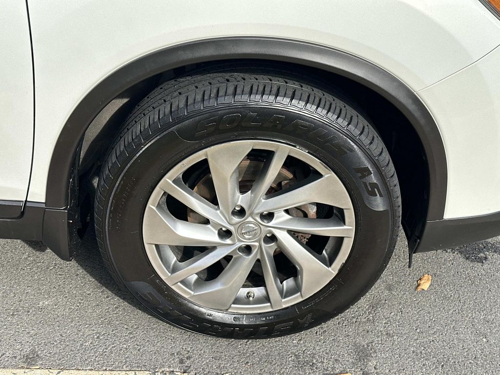 Thumbnail: 2014 Nissan Rogue - 16