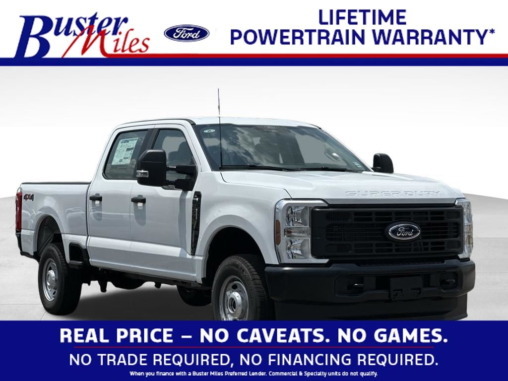 Oxford White 2026 Ford F-250 Super Duty Pickup Truck Four-Wheel Drive Automatic