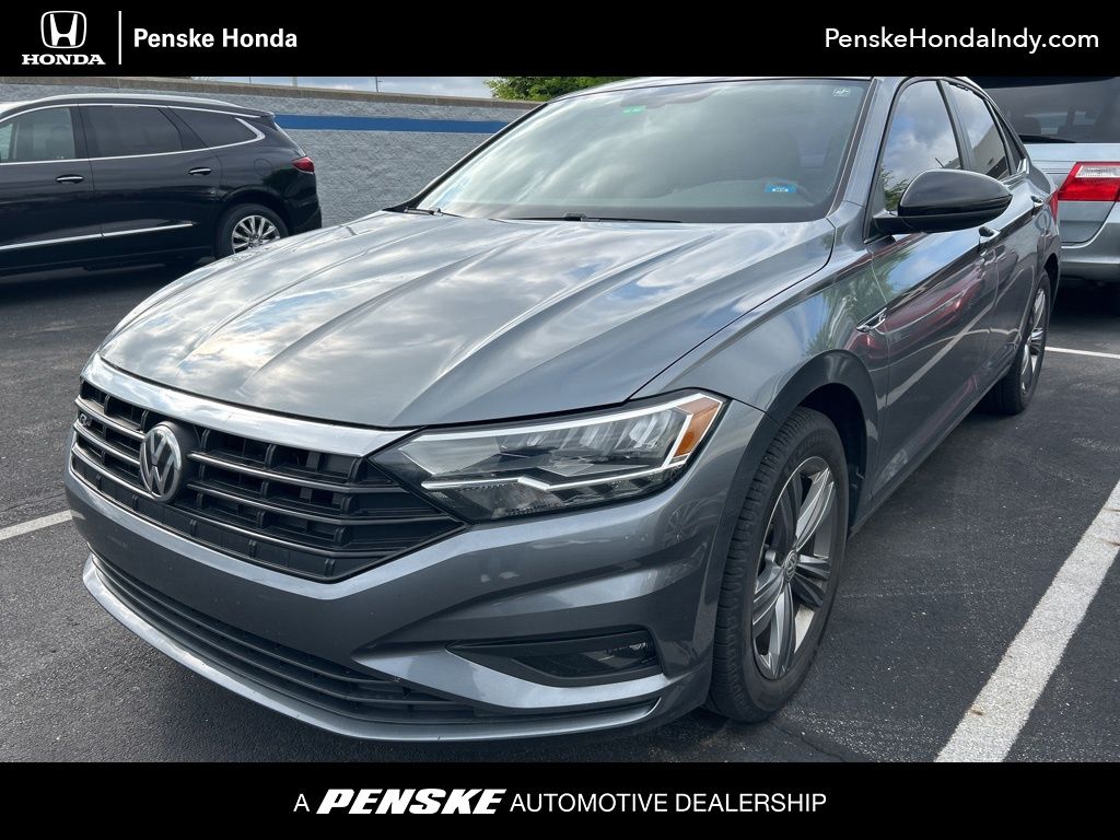 2019 Volkswagen Jetta R-Line -
                Indianapolis, IN