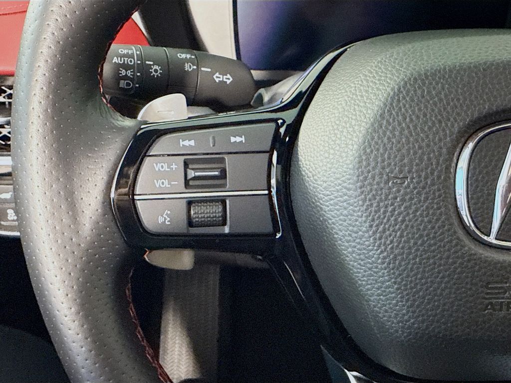 Thumbnail: 2025 Acura ADX - 11