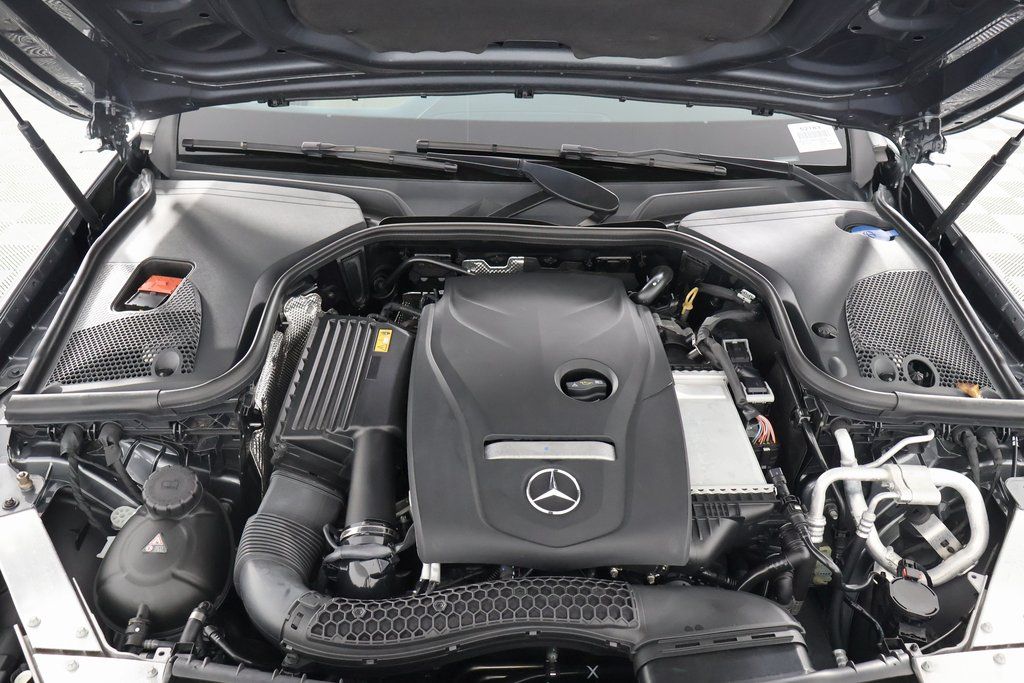 Thumbnail: 2017 Mercedes-Benz E-Class - 15