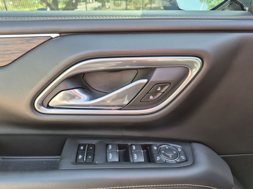 Used Car 2021 Chevrolet Suburban  Premier For Sale Under $50,000 In Austin, Texas