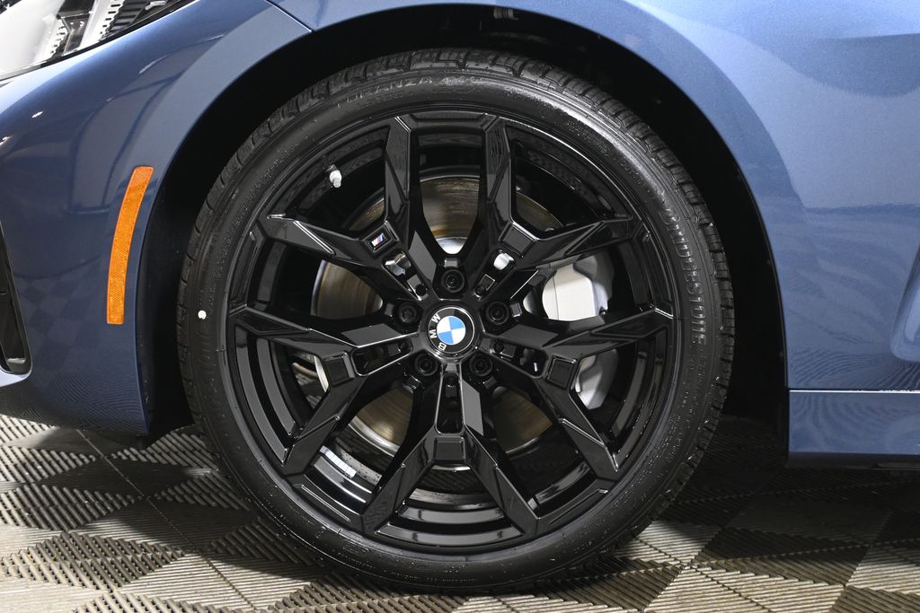 Thumbnail: 2026 BMW 4 Series - 20