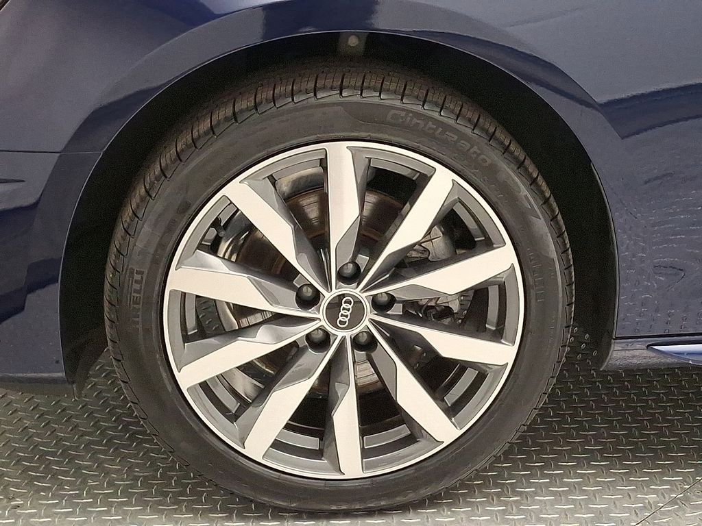 2021 Audi A4 Premium 8