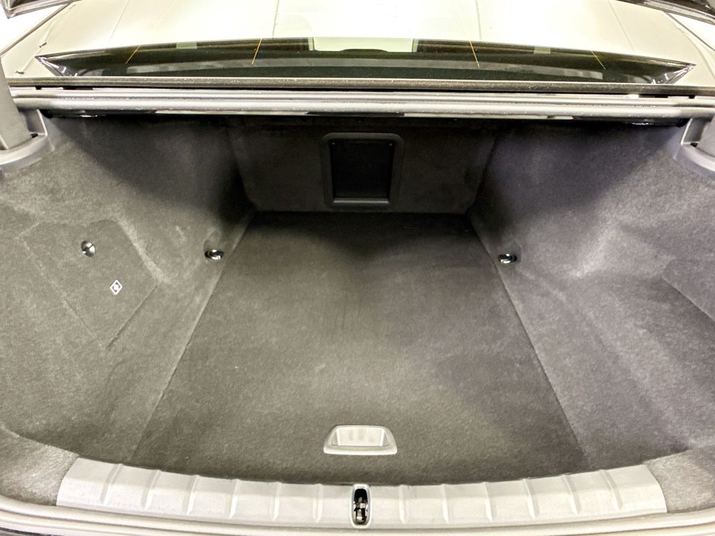 Thumbnail: 2024 BMW i7 - 27