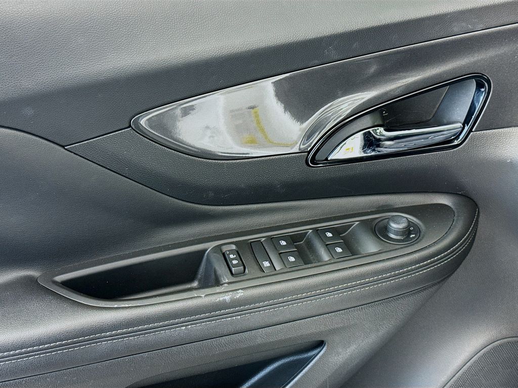 Thumbnail: 2019 Buick Encore - 23