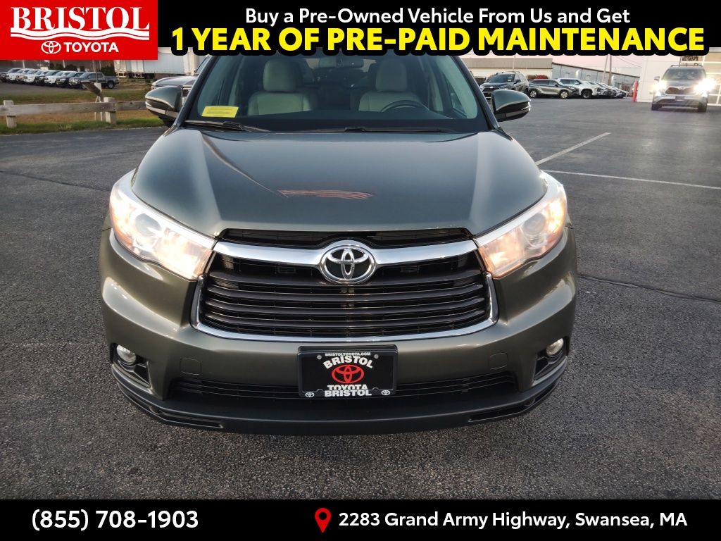 Used 2016 Toyota Highlander XLE with VIN 5TDJKRFH4GS331493 for sale in Swansea, MA