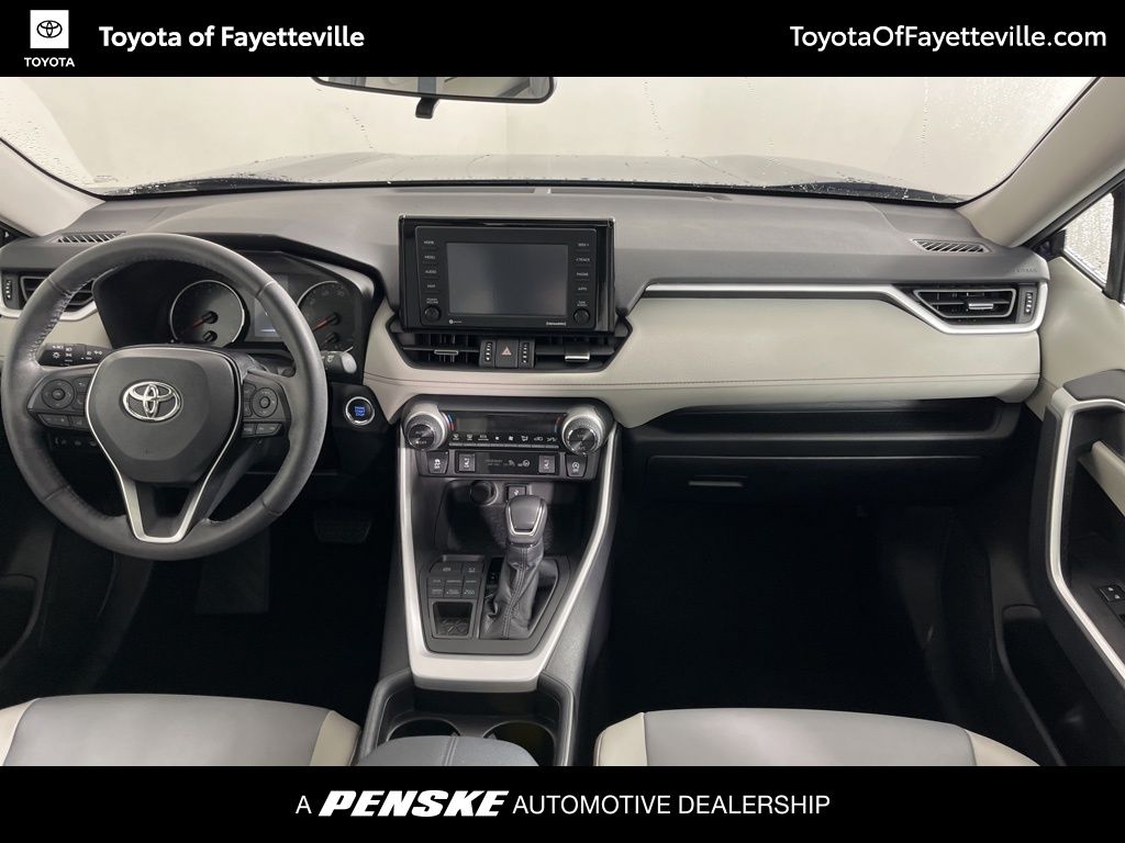 Thumbnail: 2021 Toyota RAV4 - 18