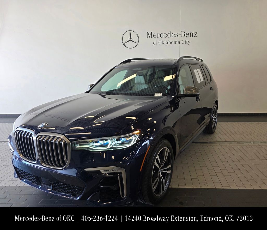 2021 BMW X7 M50i