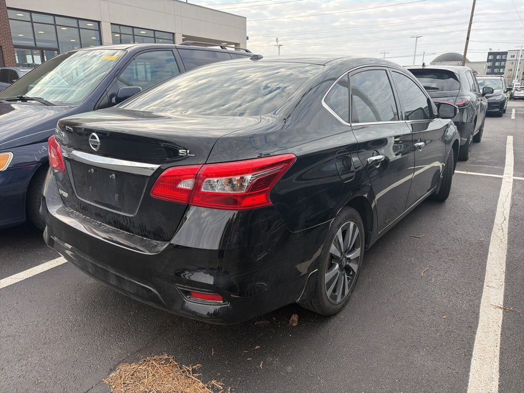 Thumbnail: 2019 Nissan Sentra - 3