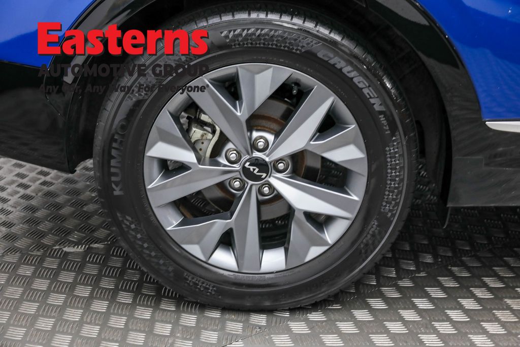 Used 2023 Blue Kia SX image 34