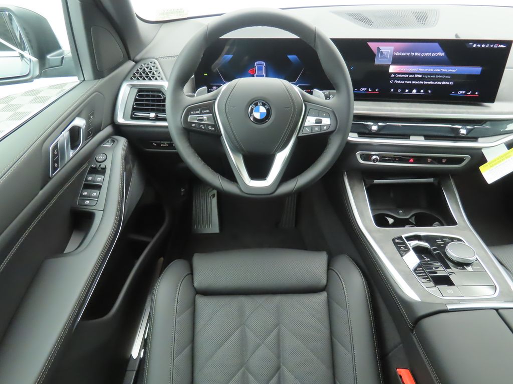 Thumbnail: 2026 BMW X5 - 11