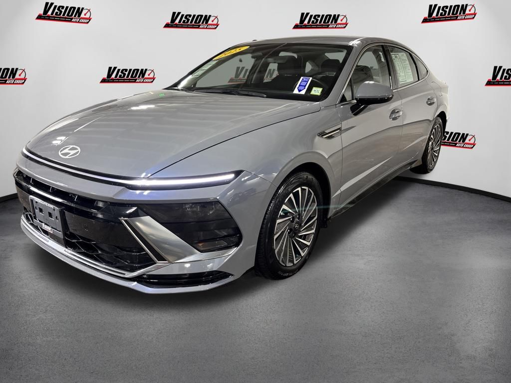  2025 Hyundai Sonata Hybrid SEL FWD   