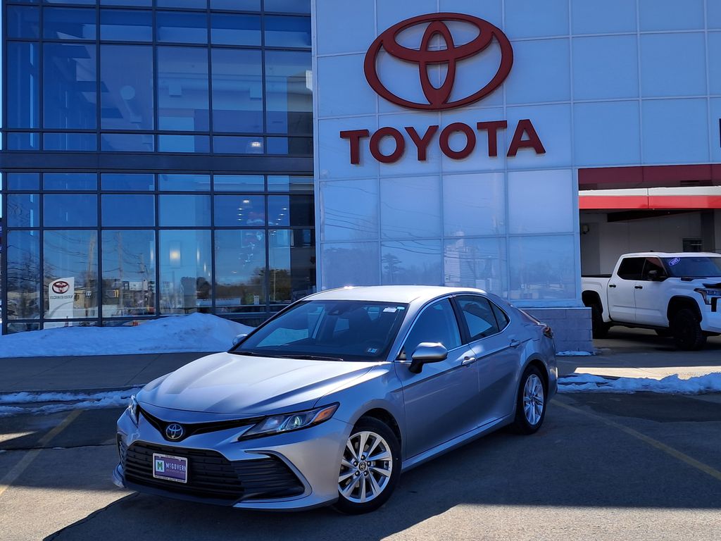 2023 Toyota Camry LE FWD
