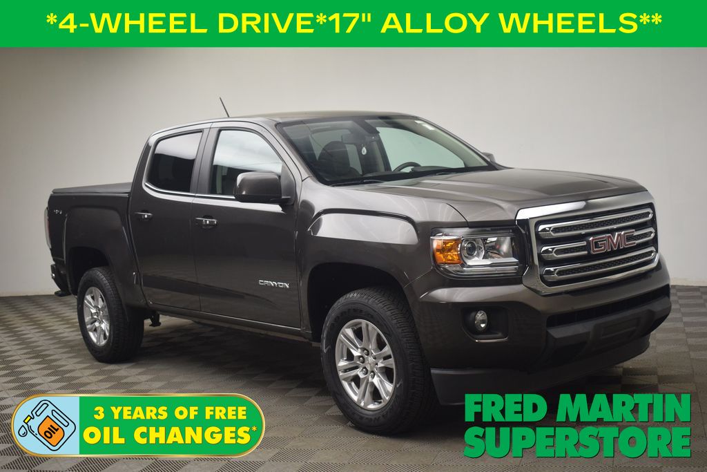 Smokey Quartz Metallic 2019 GMC Canyon Pickup Truck Four-Wheel Drive 8-Speed Automatic