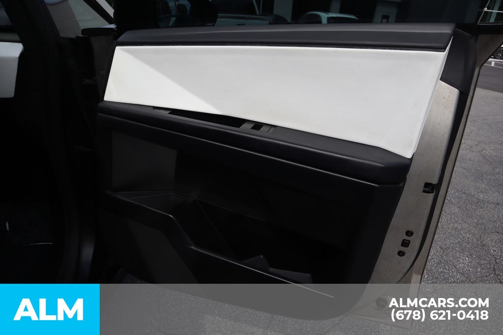 Used 2024 Silver Tesla Base image 30