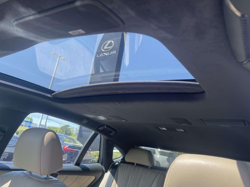 Used 2021  Lexus 500 upgraded interior pkg image 14