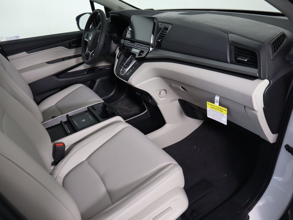 Thumbnail: 2026 Honda Odyssey - 17