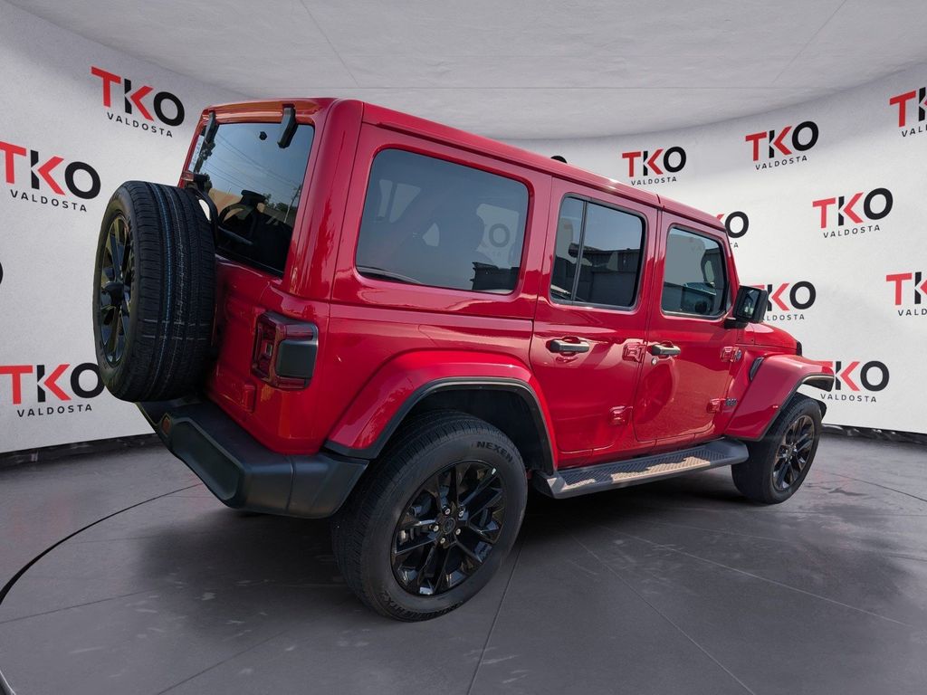 Used 2025 Jeep Wrangler SUV