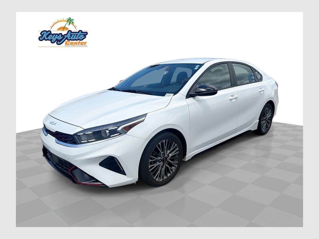 Snow White Pearl 2022 Kia Forte Sedan Front-Wheel Drive Continuously Variable Transmission