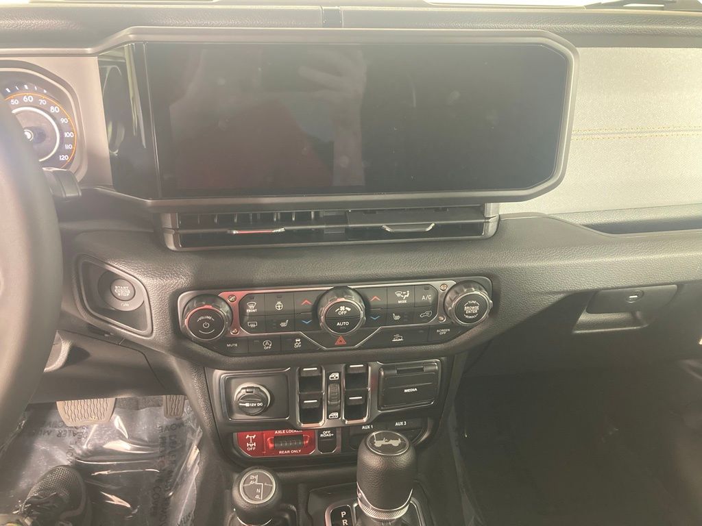 New 2025 White Jeep Willys image 2