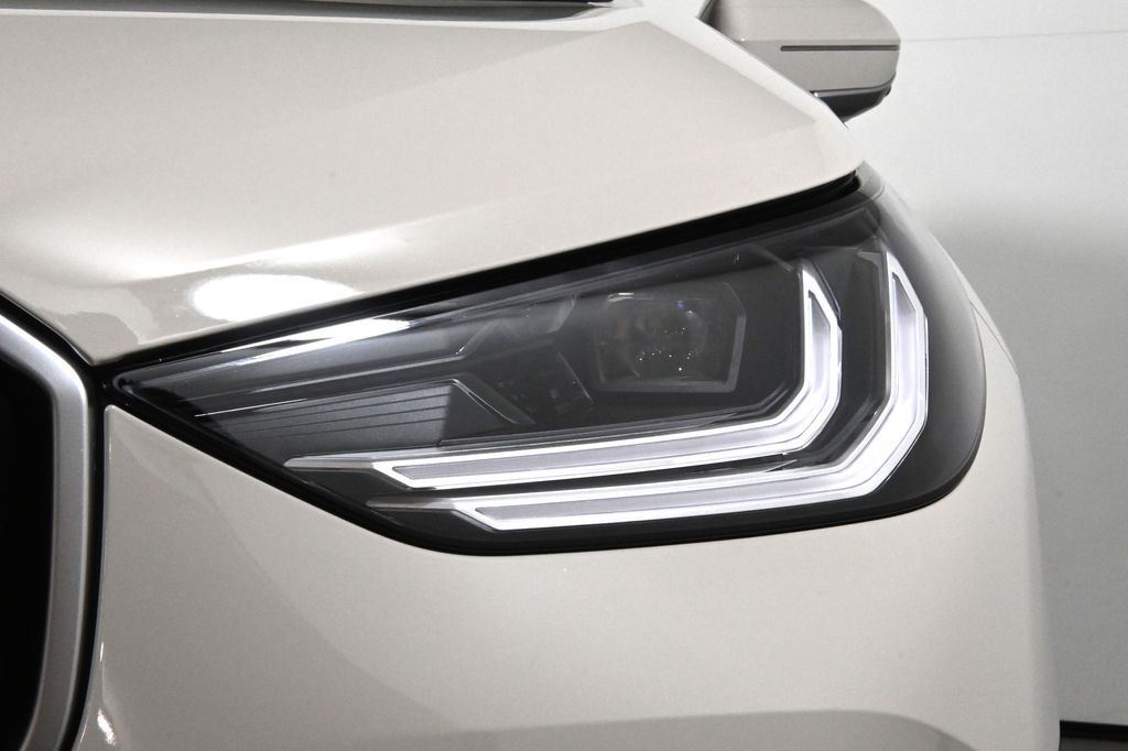 Thumbnail: 2026 BMW X3 - 11