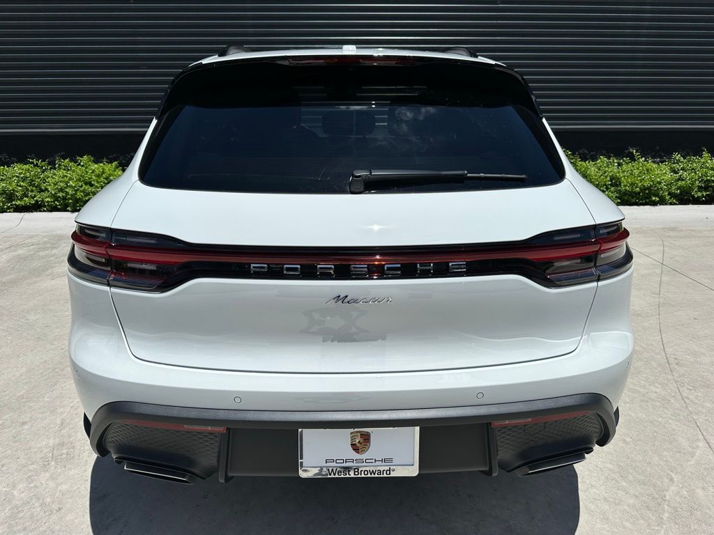 Thumbnail: 2025 Porsche Macan - 11