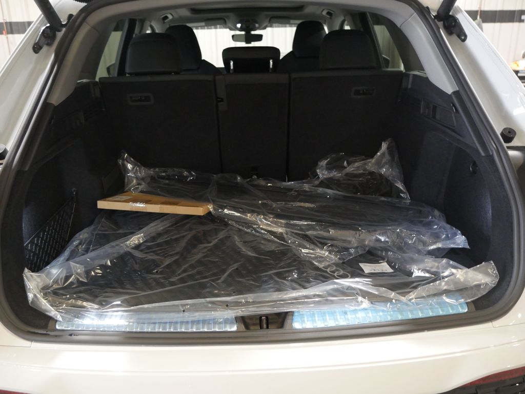 Thumbnail: 2026 Audi Q5 - 23