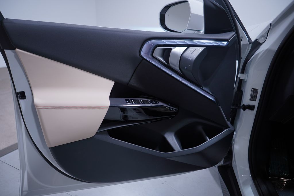 Thumbnail: 2026 BMW X3 - 12